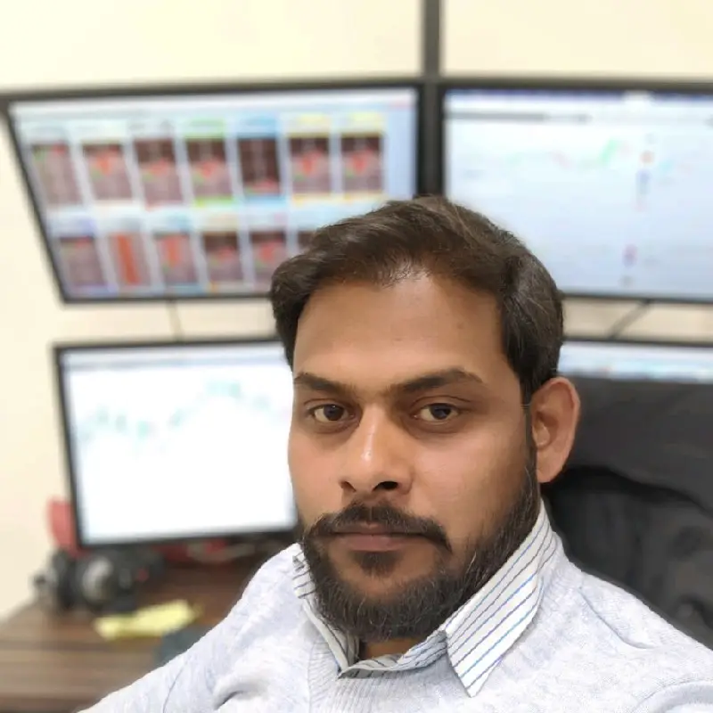 Male Counsellor profile image.